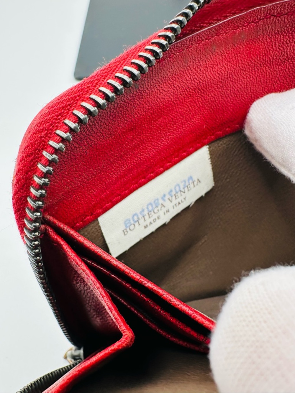 Bottega Veneta Weave Zip Around Wallet - Picture 10 of 11